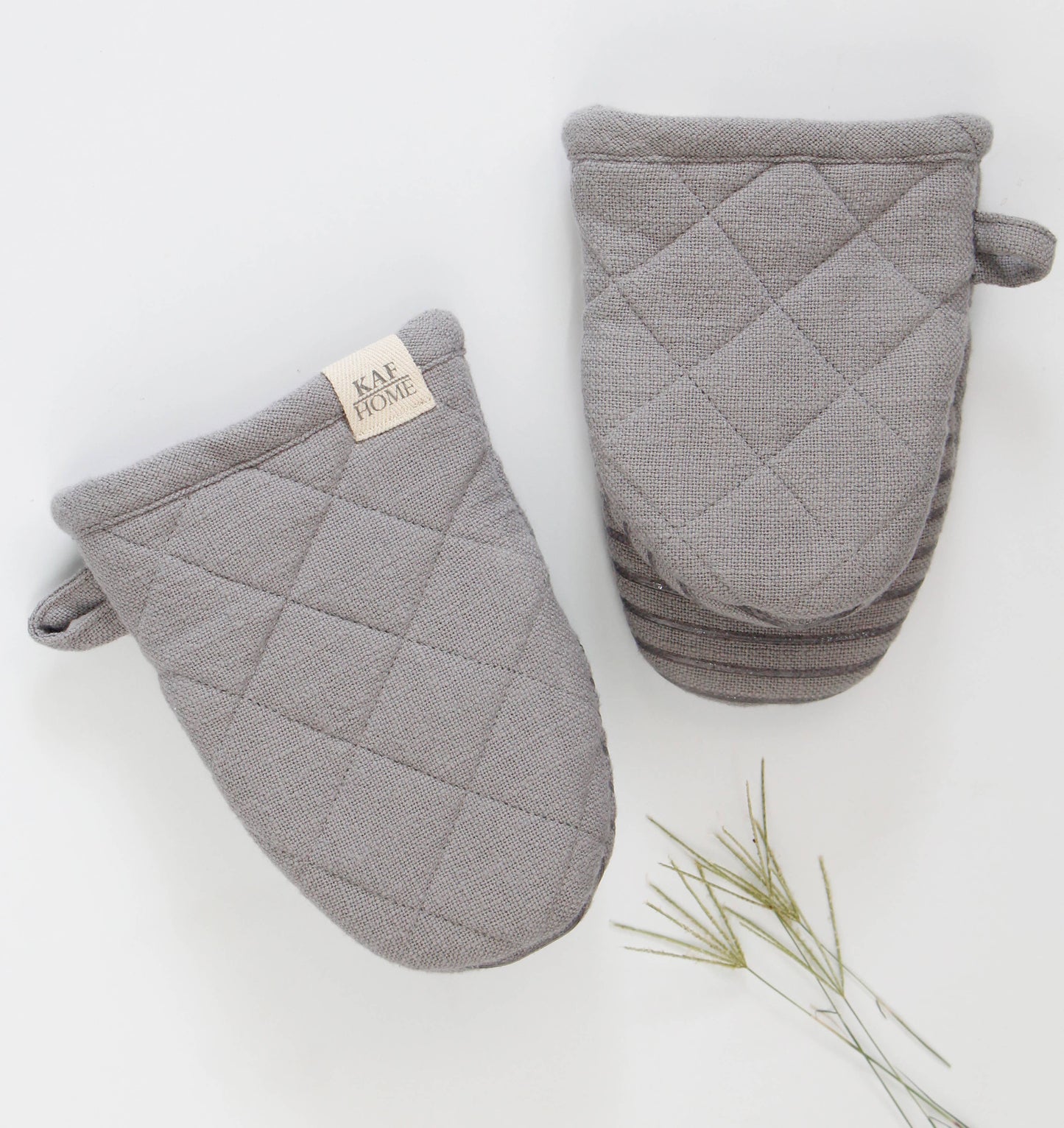 Silicone Mini Mitt: Frost Gray