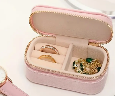 Mini Velvet Jewelry Box-Emerald Green